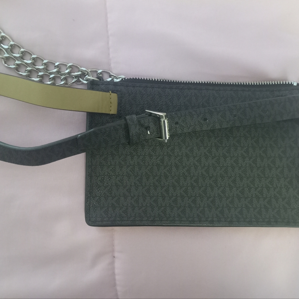 Michael Kors fanny belt